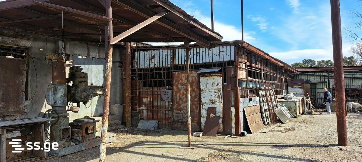 Store-Industrial Property For Rent. Rustavi, 1 of 4