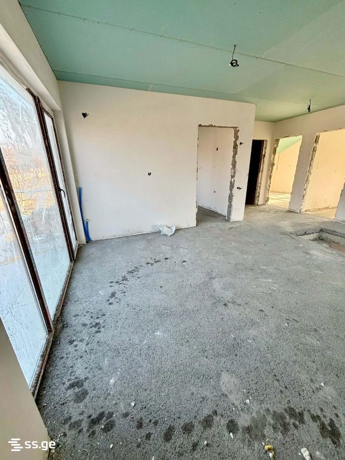 7 Room Private House For Sale view 29
