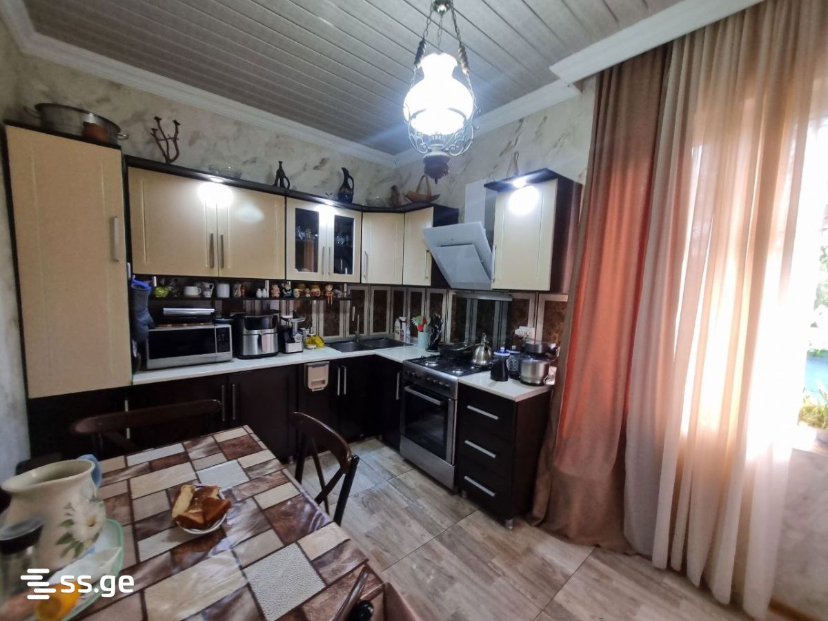 5 Room Private House For Rent. Poti view 9