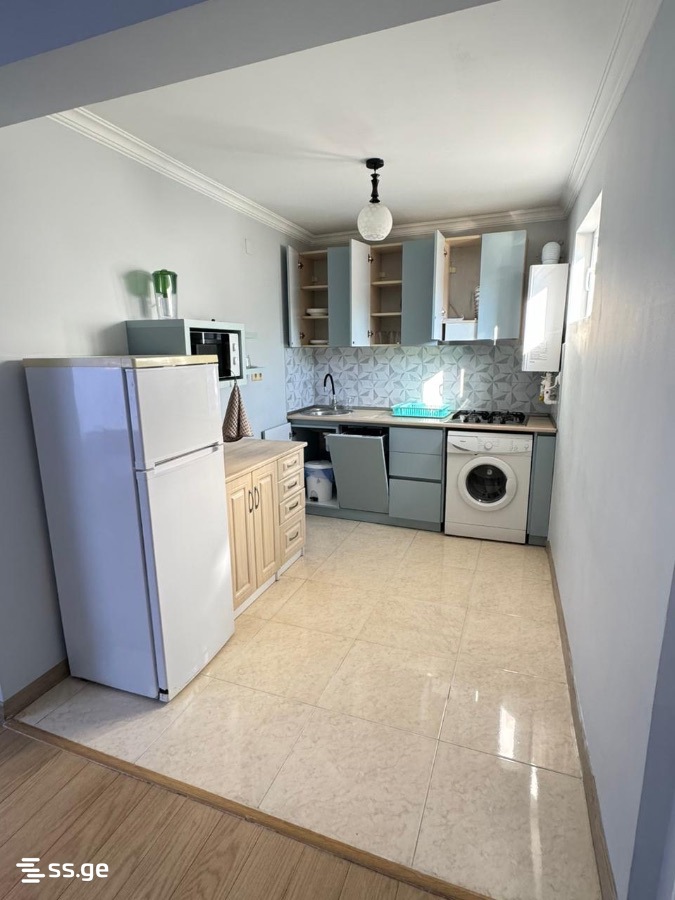 2 Room Flat For Rent. Batumi view 11