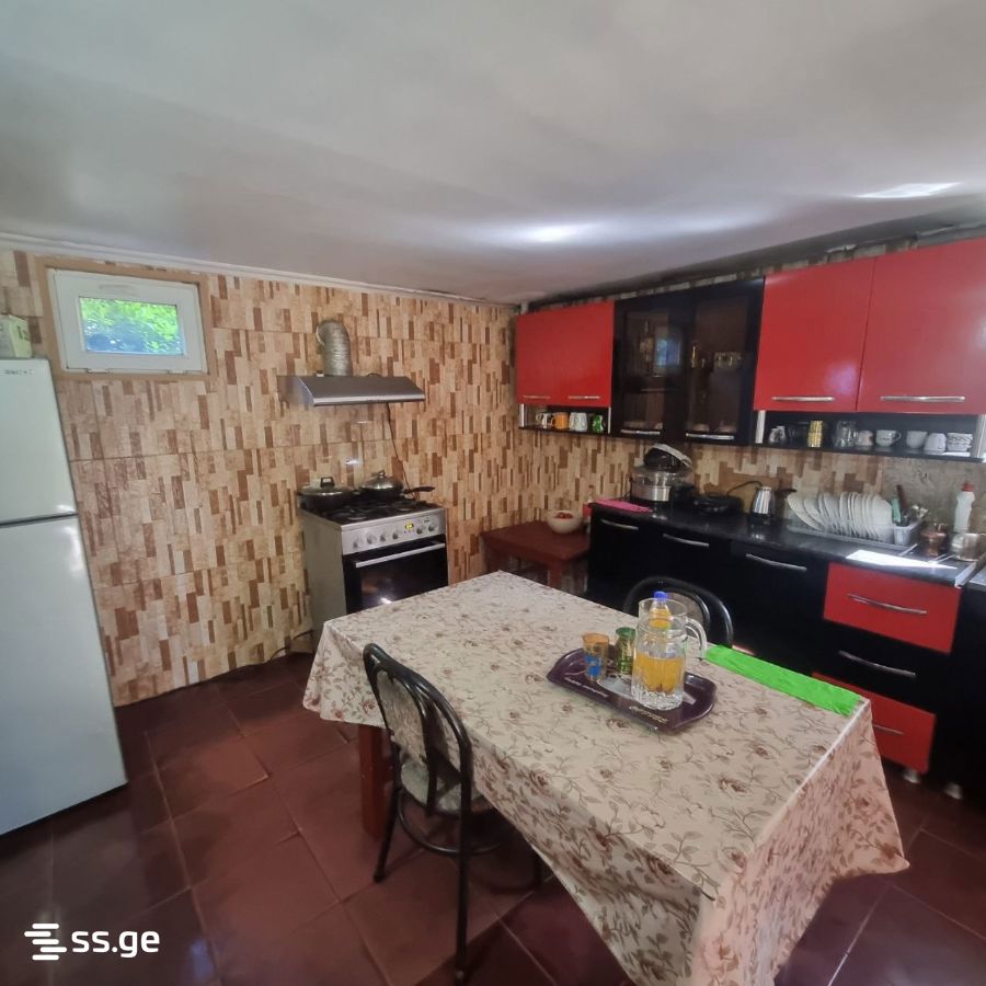 6 Room Private House For Sale view 8