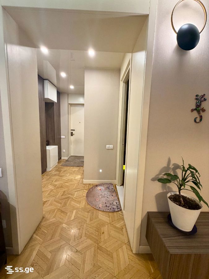 Продажа 4-комната Квартира view 5