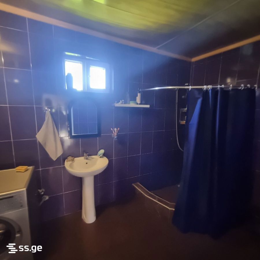 6 Room Private House For Sale view 9