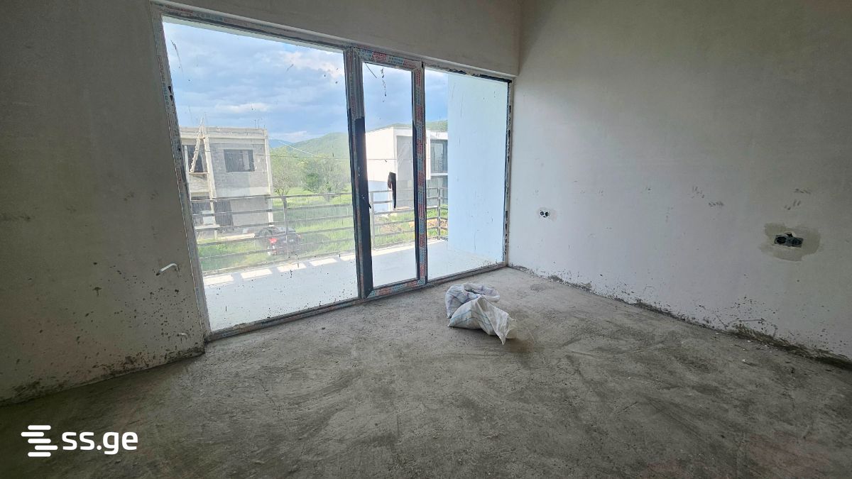 5 Room Private House For Sale view 12