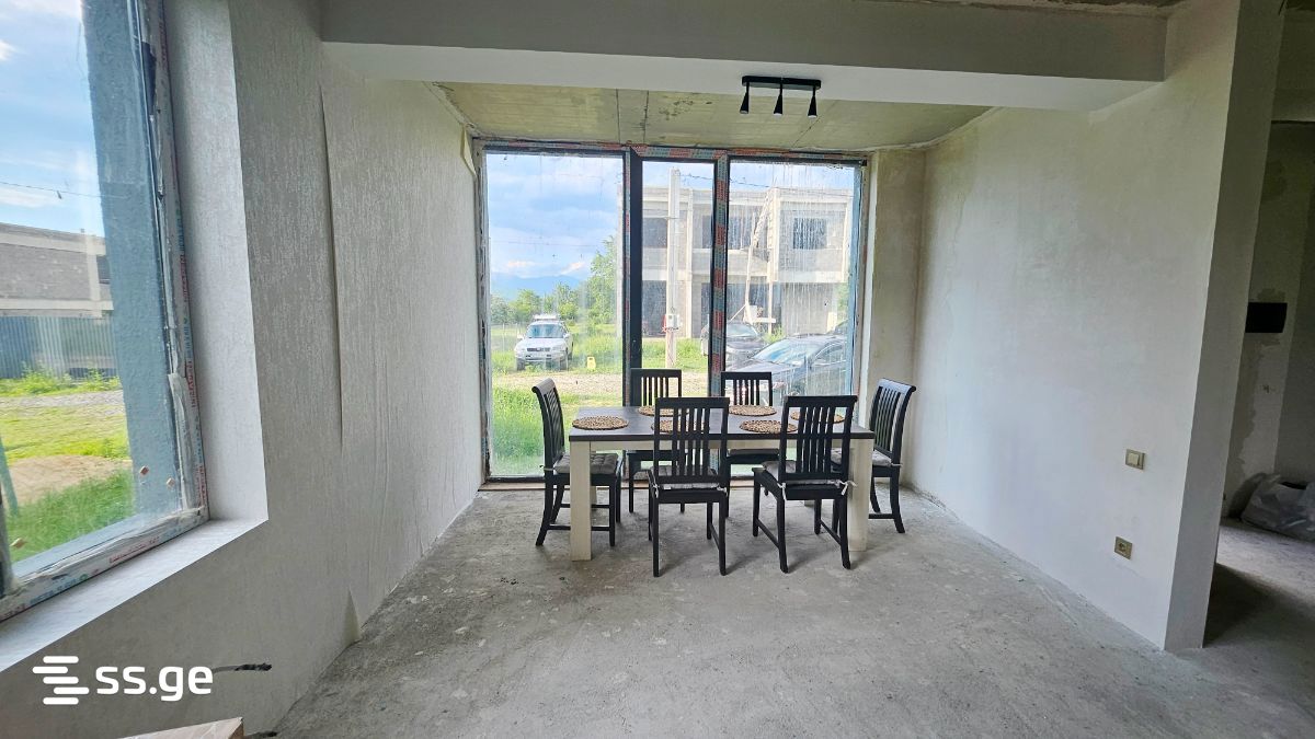 5 Room Private House For Sale view 6