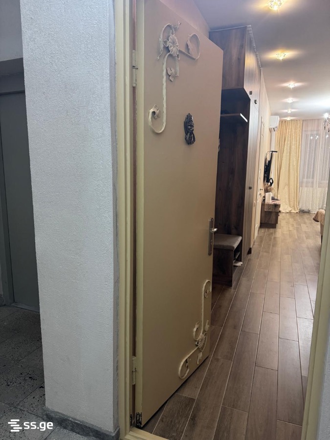 2 room Flat Daily rent. Batumi - Aanzicht 2
