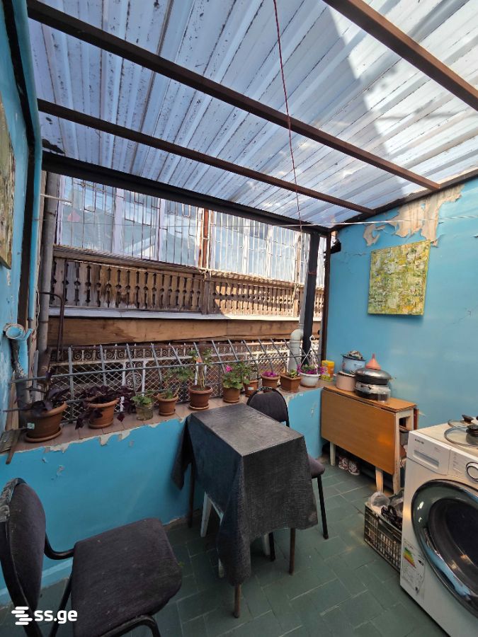 8 Room Private House For Rent. Sololaki view 9