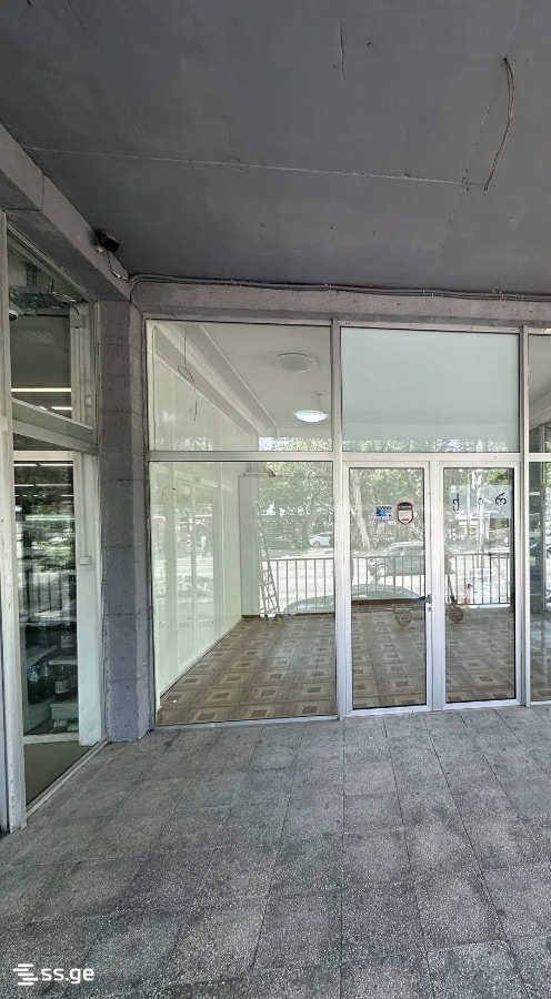 Commercial Space For Rent. Isani view 1