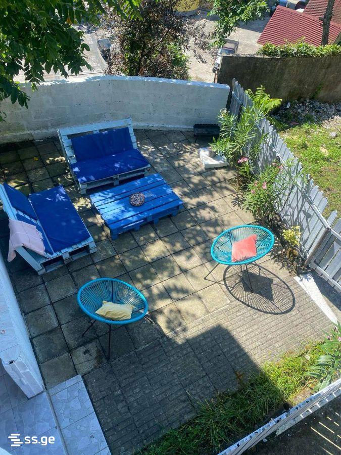 5 Room Private House For Sale view 2