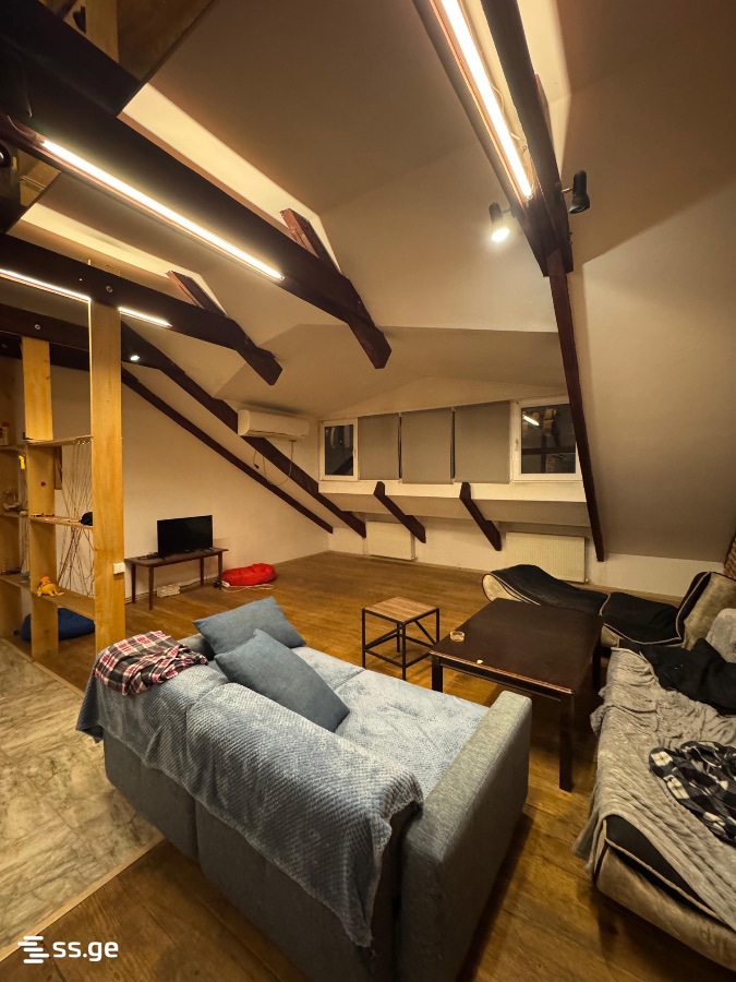 3 room Flat For Sale. Chugureti - Meer