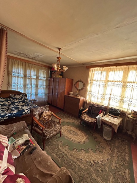 2-Zimmer-Wohnung, Ivertubani