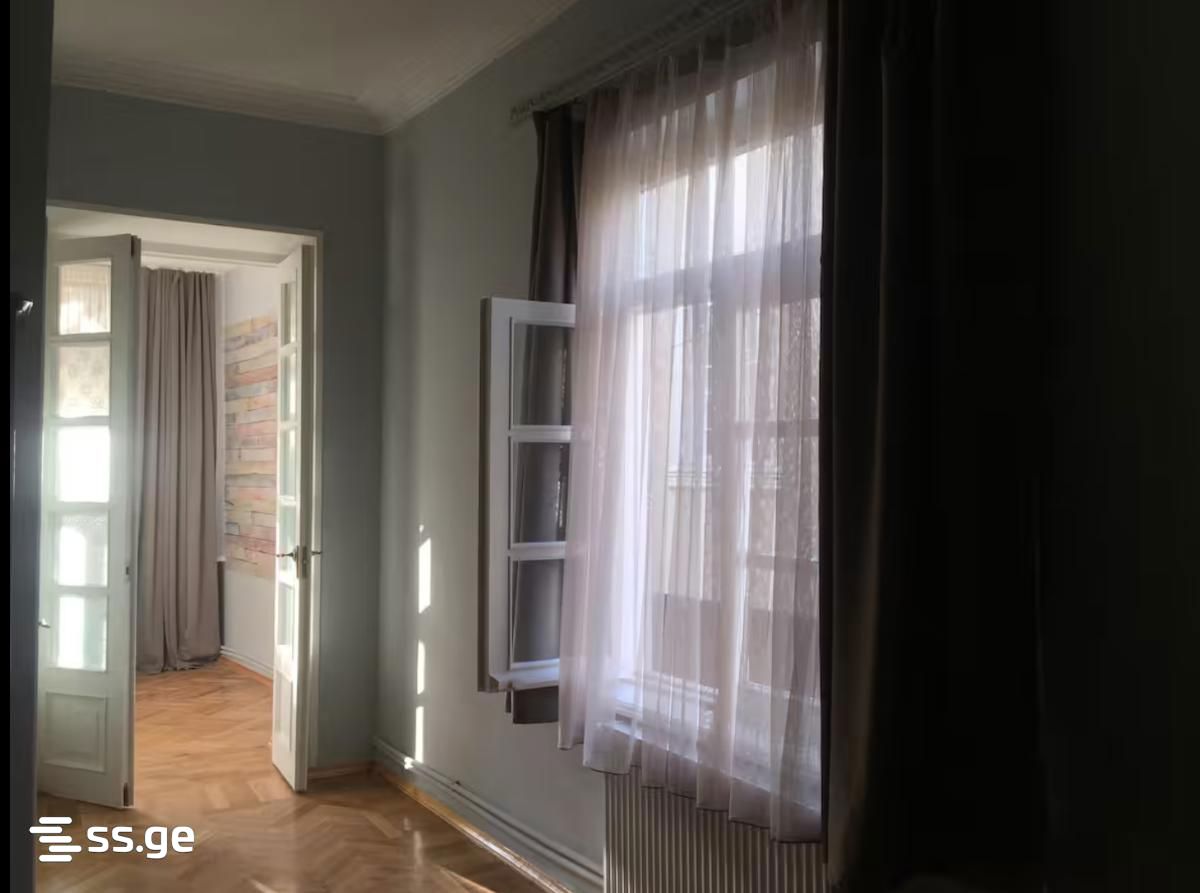 7 Room Private House For Rent. Sololaki view 6