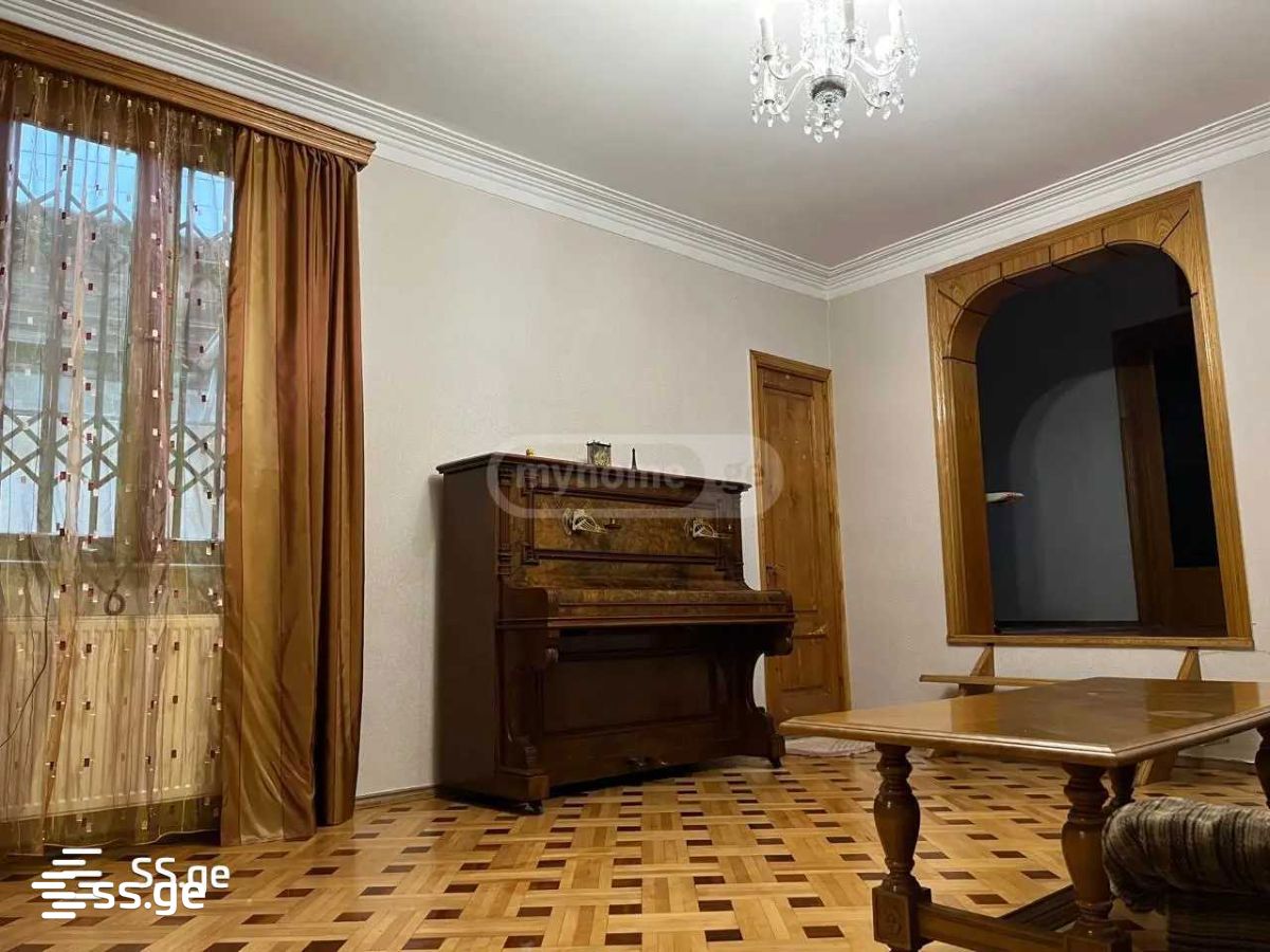 4 Room Private House For Rent. Navtlugi view 6