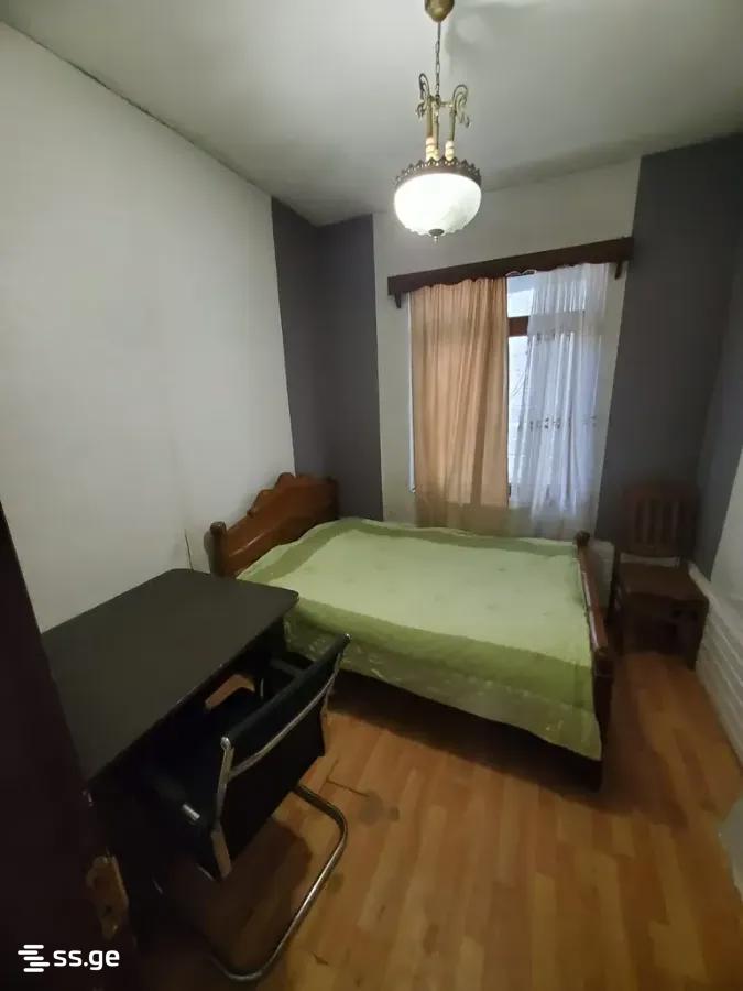 10 Room Private House For Sale view 8