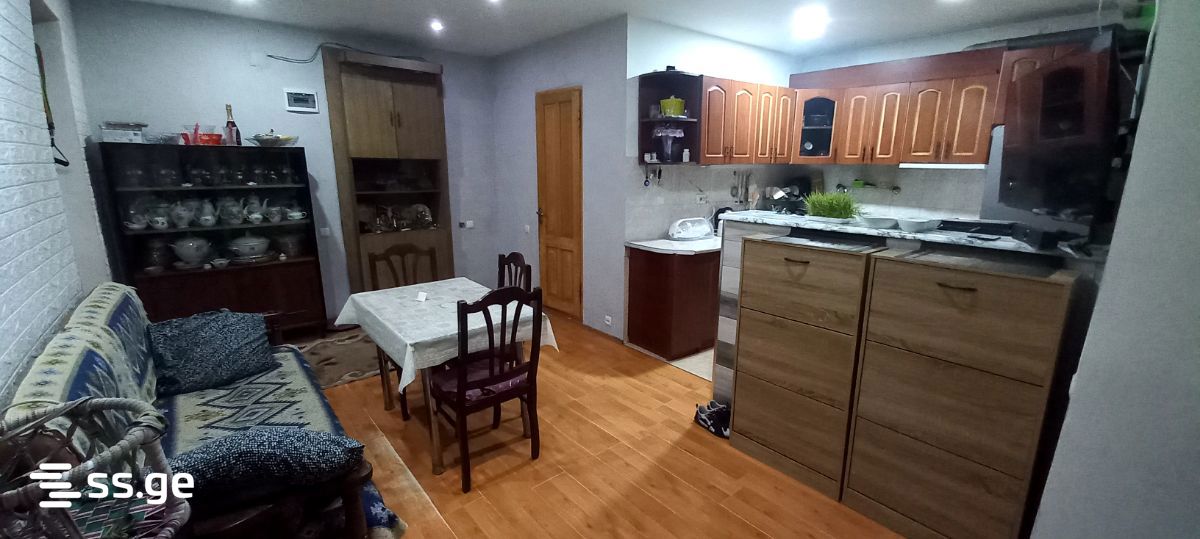 3 Room Flat For Sale, 1 of 4