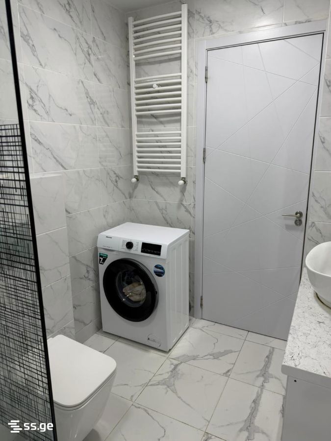 3 Room Flat For Sale