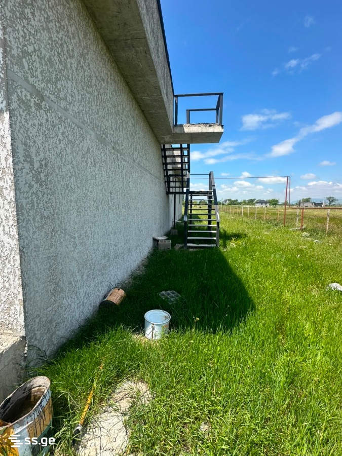 6 Room Private House For Sale view 4