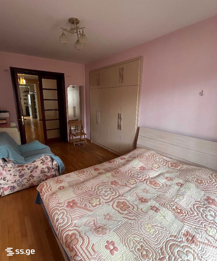 3 room Flat For Sale. Saburtalo - Widok 4