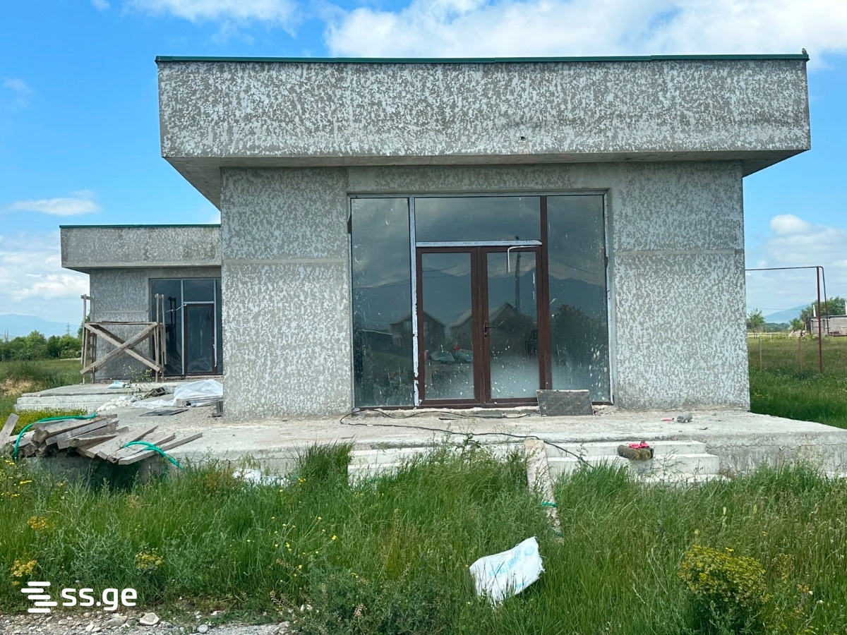 6 Room Private House For Sale view 8