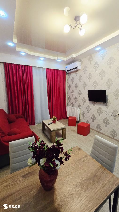 3 Room Flat Daily Rent. Mukhiani view 4