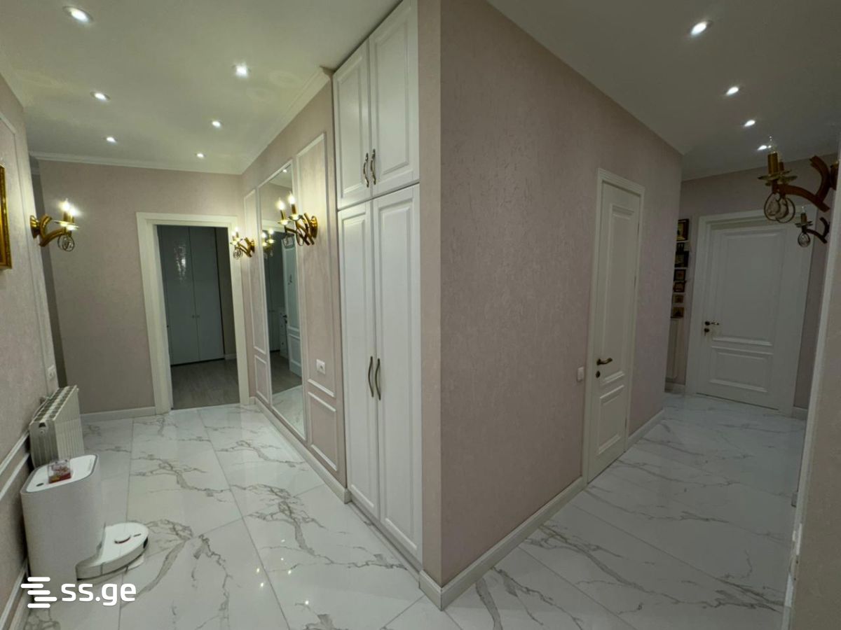 3 Room Flat For Sale, 2 of 4