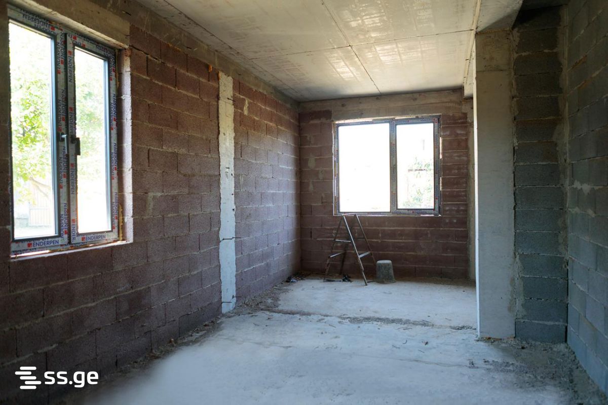 4 Room Private House For Sale view 11