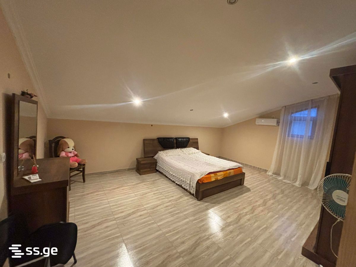 3 Room Summer Cottage For Rent. Saguramo, 1 of 4