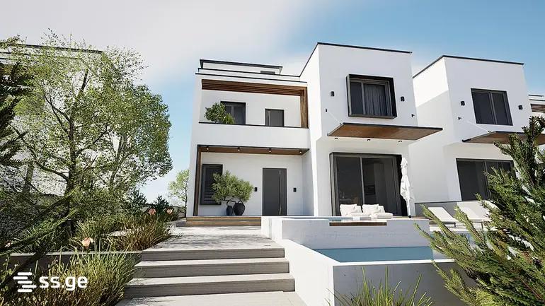 5 Room Private House For Sale view 1
