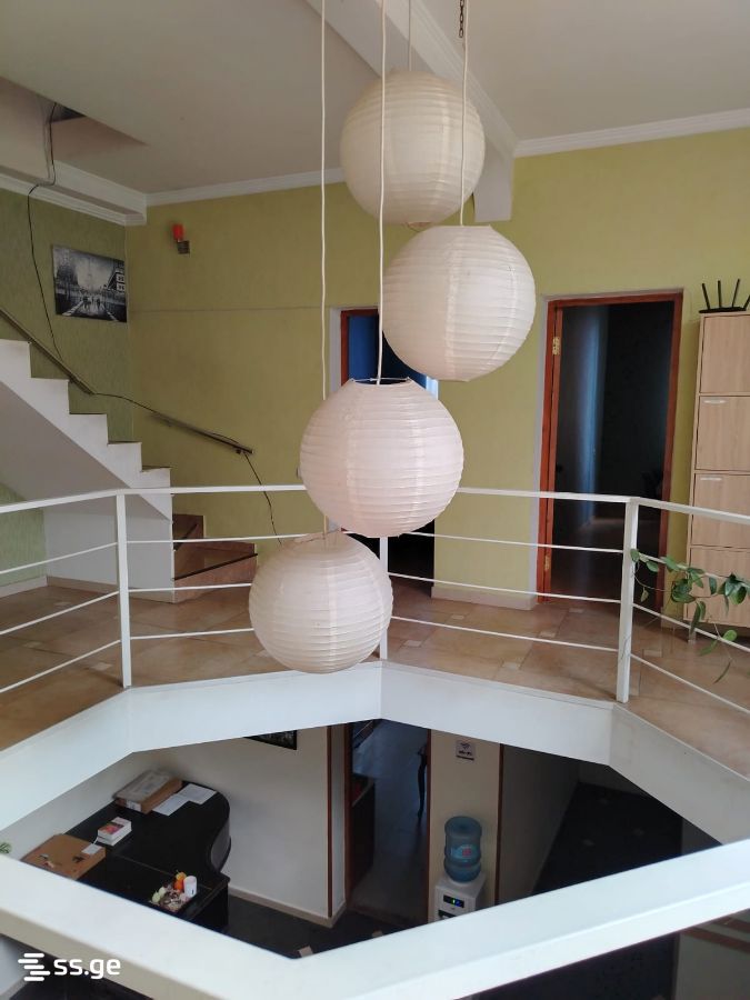 7 Room Private House For Sale view 12