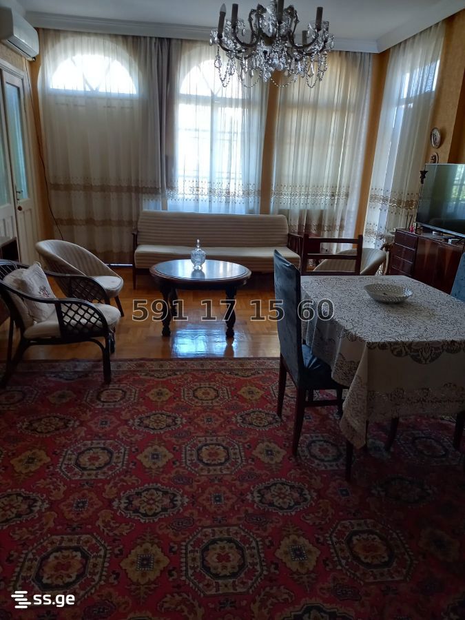 5 Room Private House For Sale view 2
