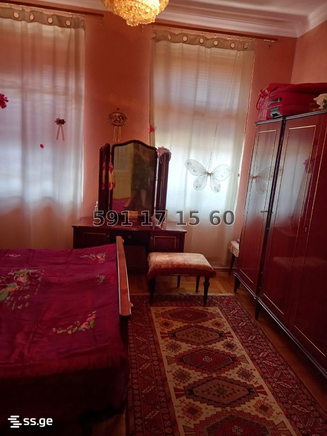 5 Room Private House For Sale view 3