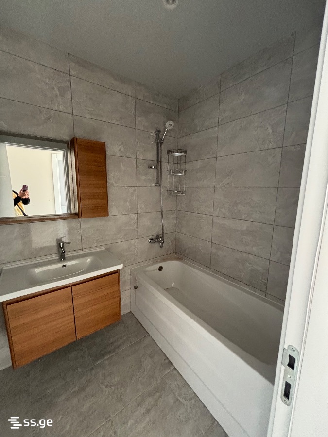 4 room Flat For Sale. Digomi – pohled 6