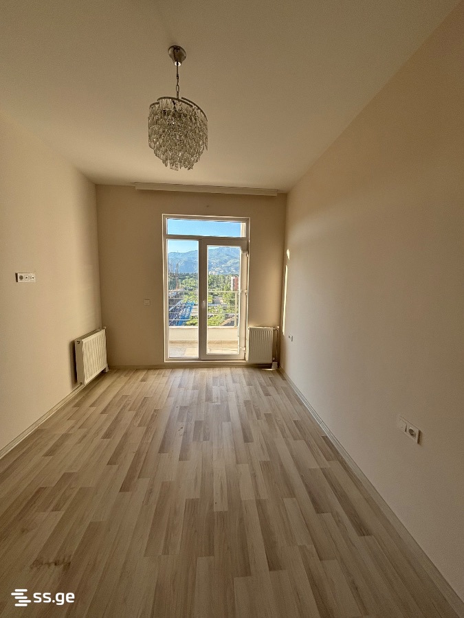 4 room Flat For Sale. Digomi – další