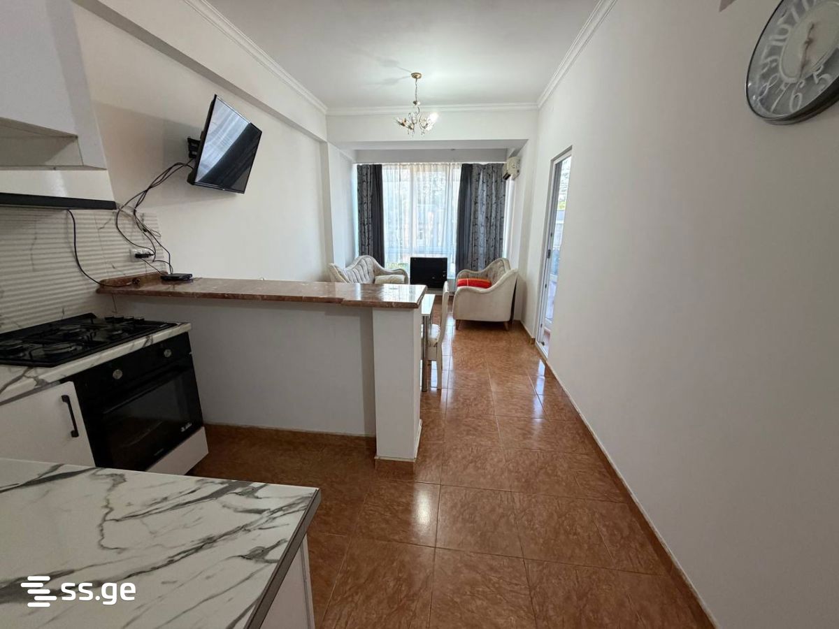 3 Room Flat For Sale view 2