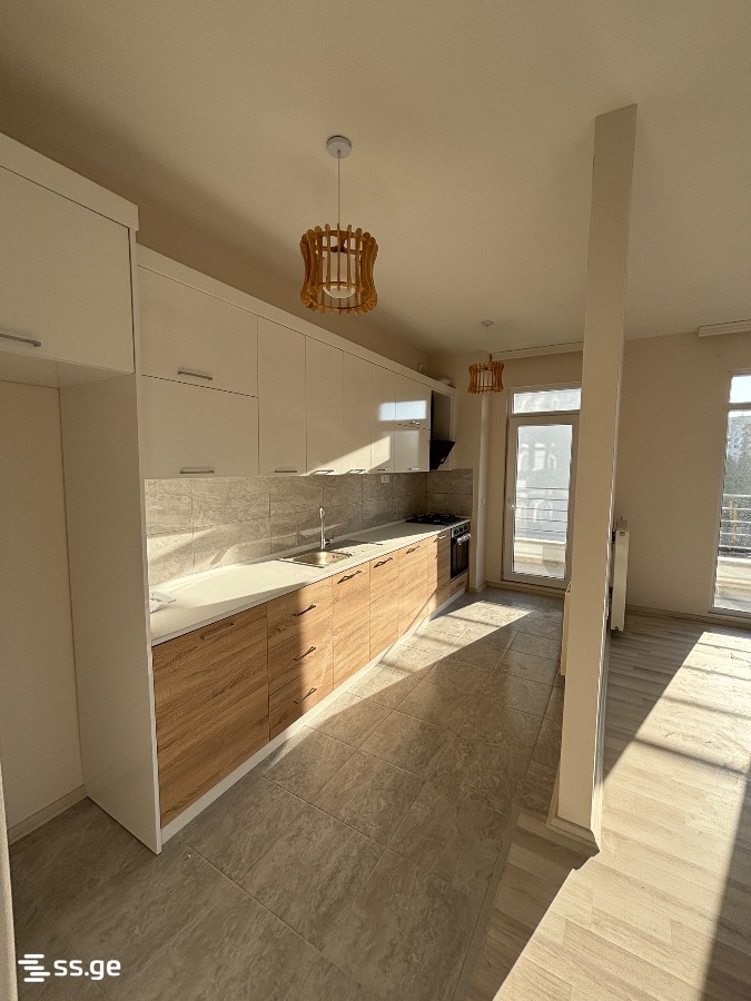 4 room Flat For Sale. Digomi – pohled 4