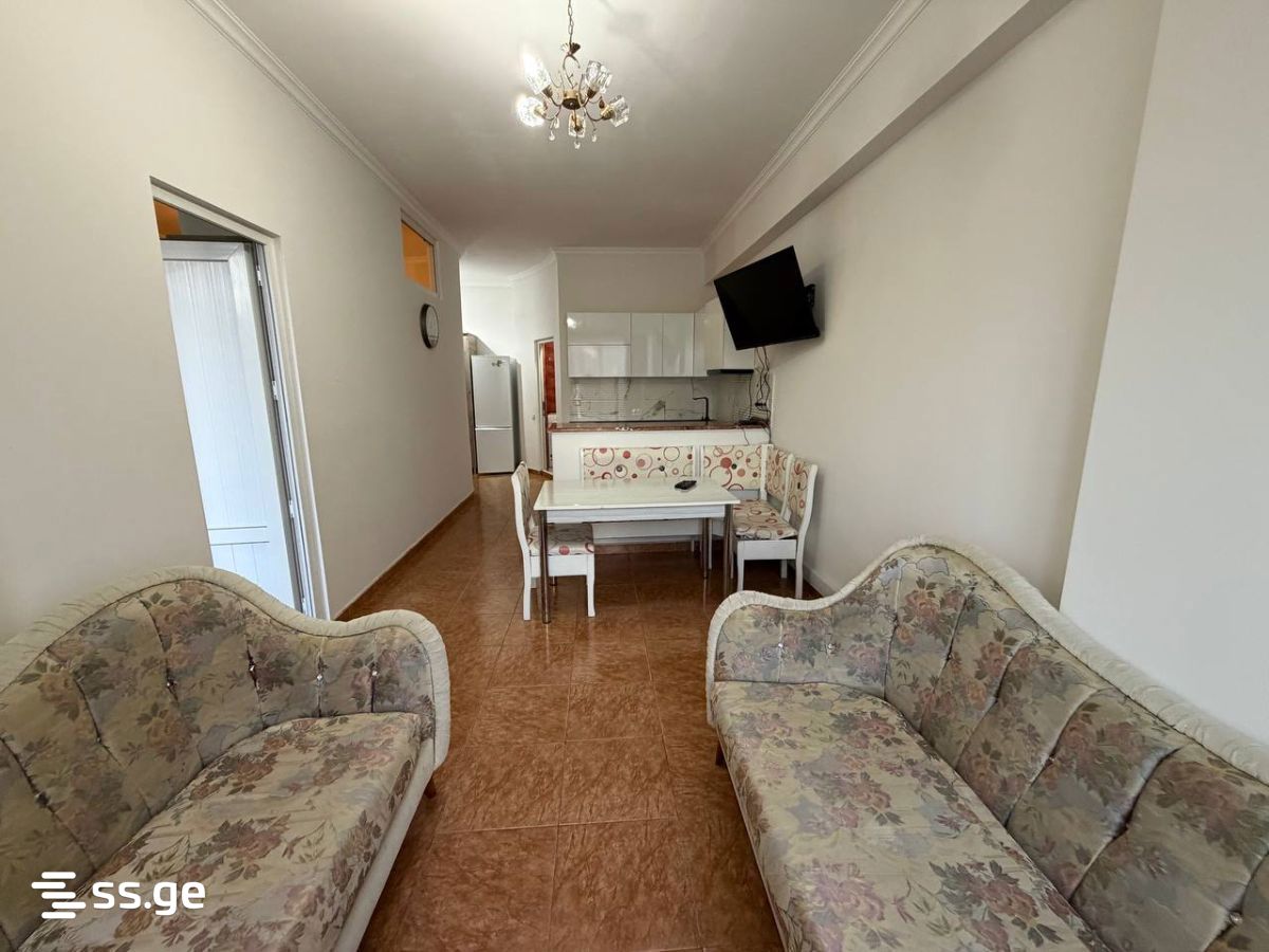 3 Room Flat For Sale view 1