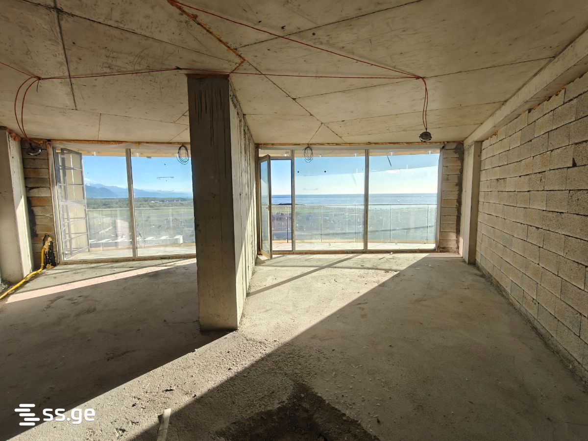 2 room Flat For Sale. Batumi - Aanzicht 3