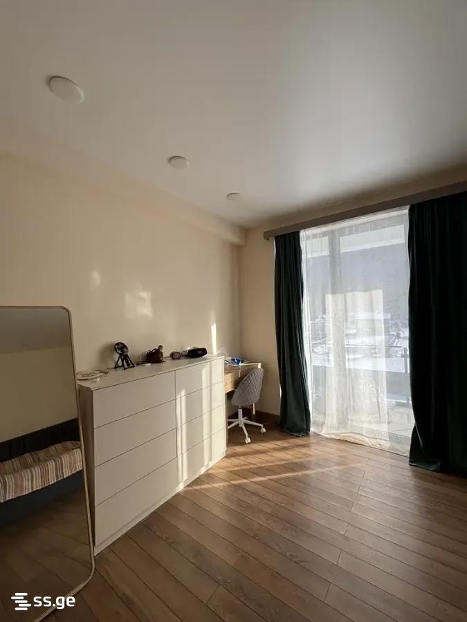 7 Room Private House For Sale view 6