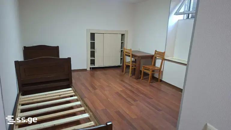 1 Room Flat For Sale, 2 of 3