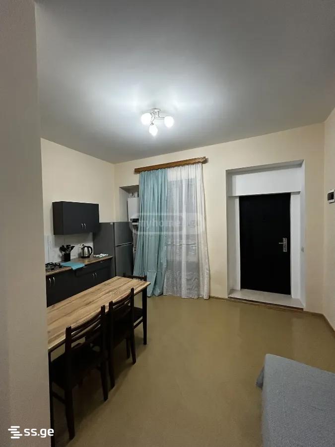 2 Room Private House For Rent. Isani, 1 of 12