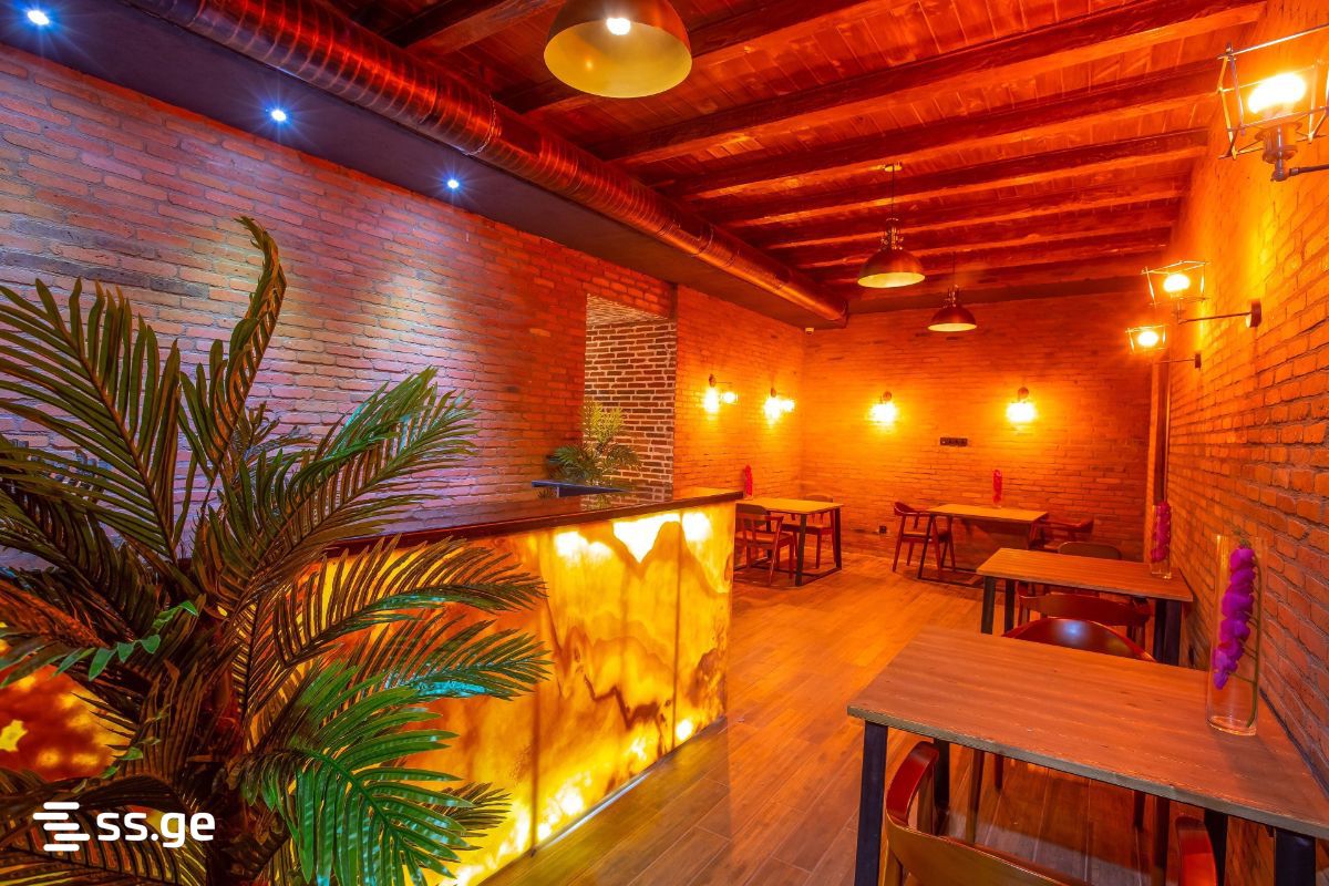 27 Room Hotel For Sale view 6