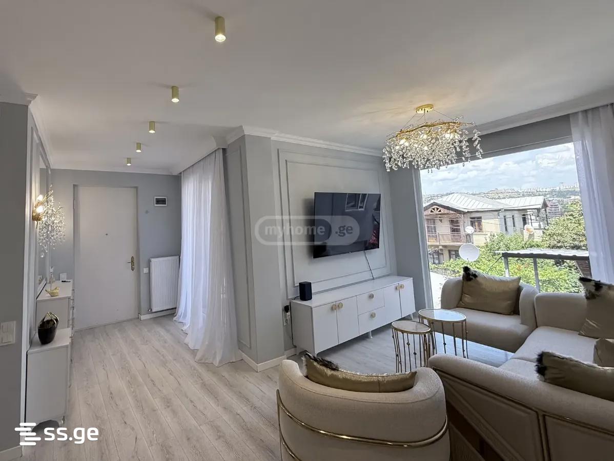 4 Room Private House For Sale view 1