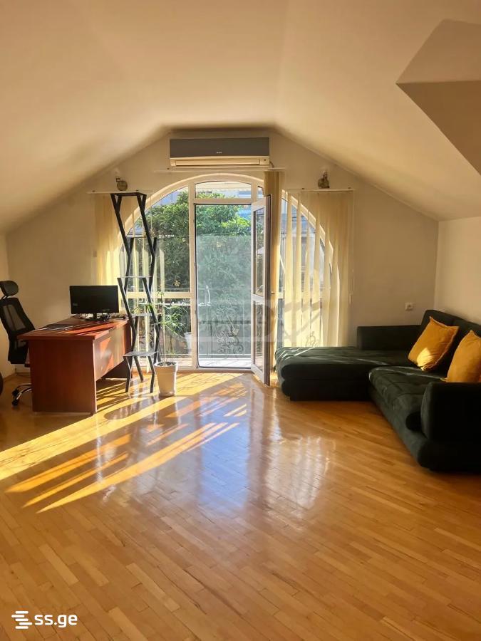 8 Room Private House For Rent. Kutaisi view 2