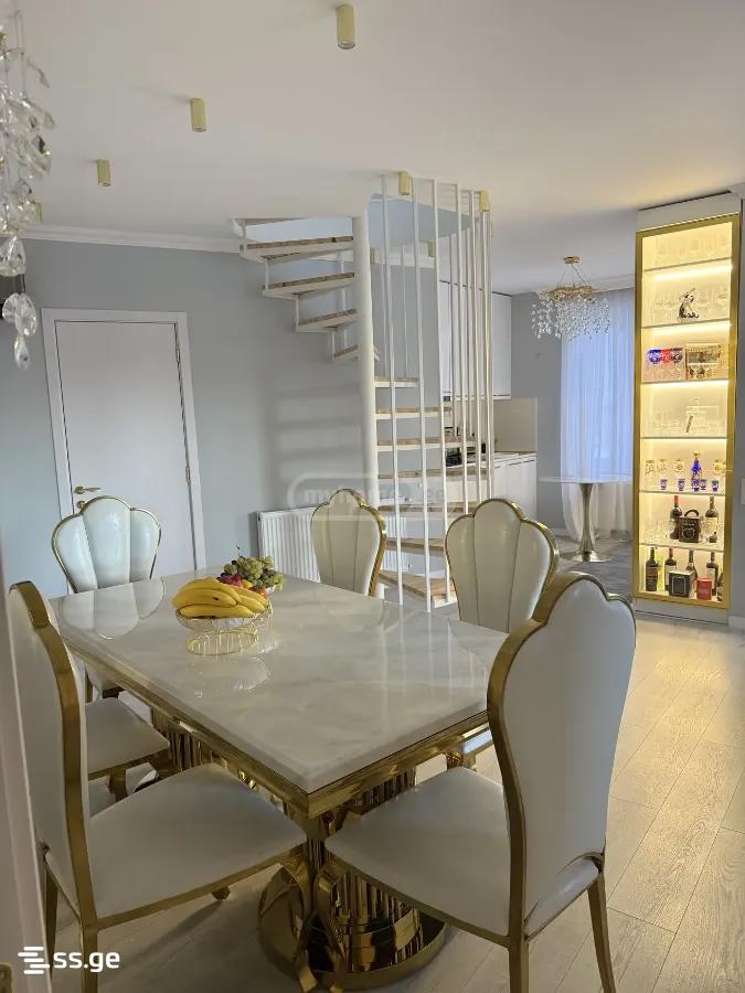 4 Room Private House For Sale view 2