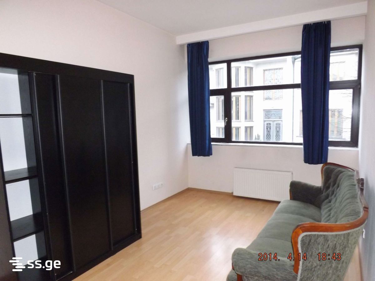 6 Room Private House For Rent. Vake view 5