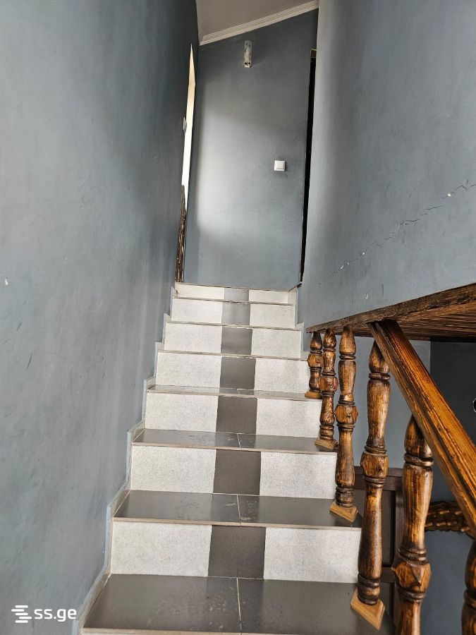 3 Room Private House For Sale view 5