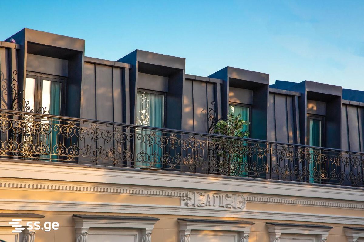 27 Room Hotel For Sale view 3