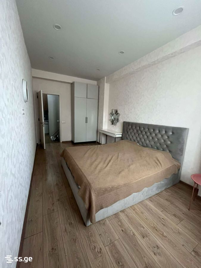 2 Room Flat Daily Rent. Isani view 7