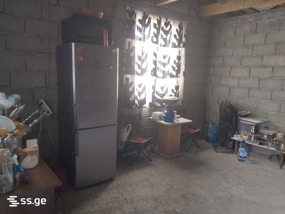 3 Room Private House For Sale view 2