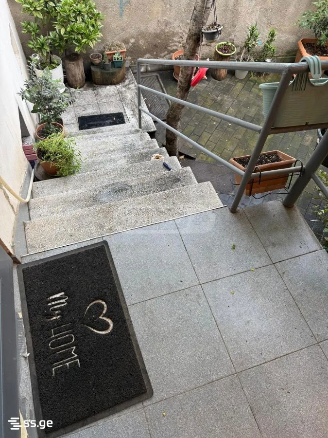 3 Room Private House For Rent. Chugureti view 9